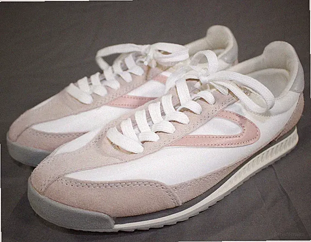 Tretorn Women's 7.5 Rawlins 2 Suede Leather Retro Sneakers Lace Up White Pink