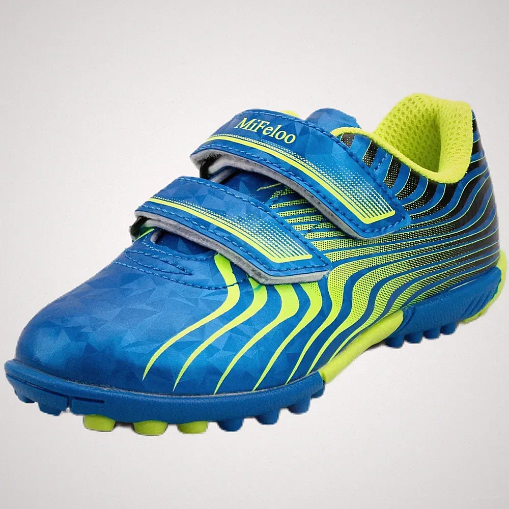 boys indoor soccer shoes