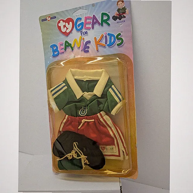 Ty Gear for Beanie Kids Soccer Outfit Green Jersey Red Shorts Cleats Vintage NEW