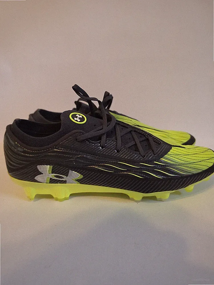 UA Magnetico Elite 4 FG Black / Green Soccer Cleats 3027700 Men’s Size 9