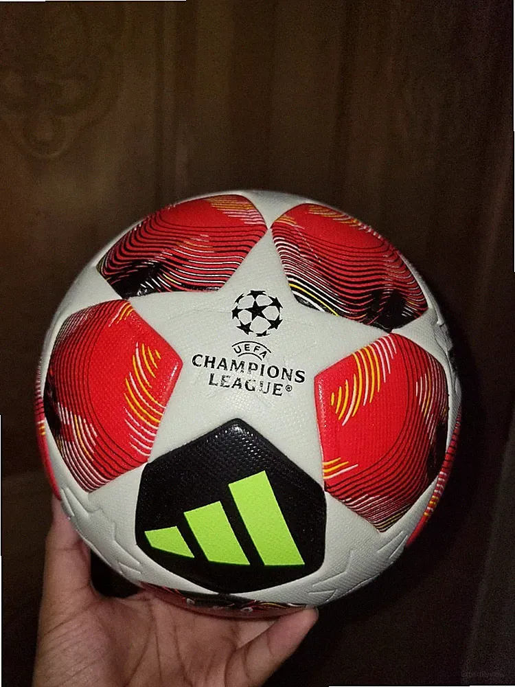 UEFA CHAMPIONS LEAGUE RED STAR Match Soccer ball Size 5