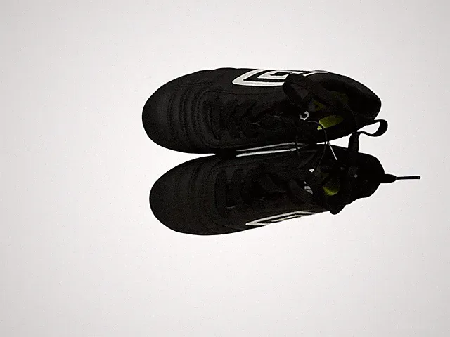 Umbro Black Soccer Cleats Youth Soccer Footwear Athletic Shoes for Kids