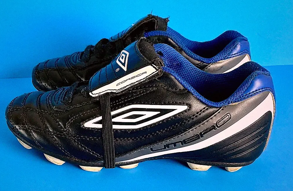 umbro soccer cleats youth