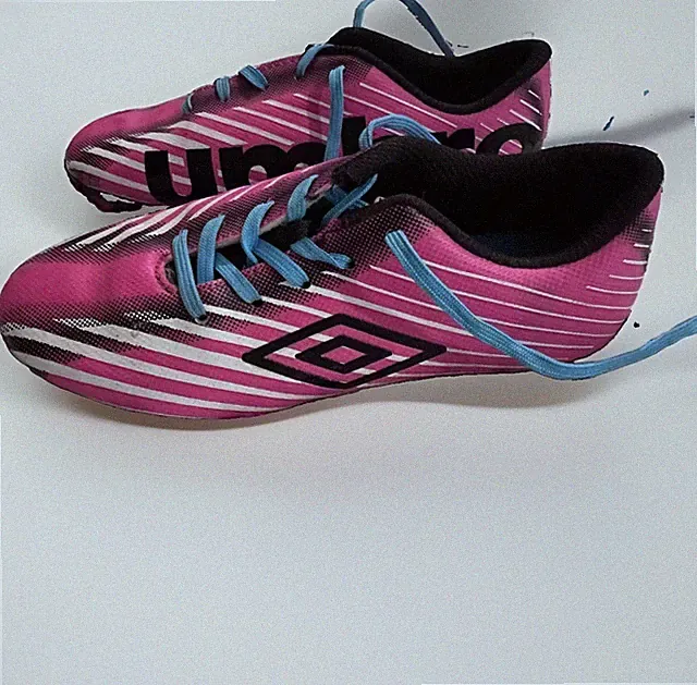 Umbro Girls Arturo 2.0 Pink Soccer Cleats Sz 13k Youth