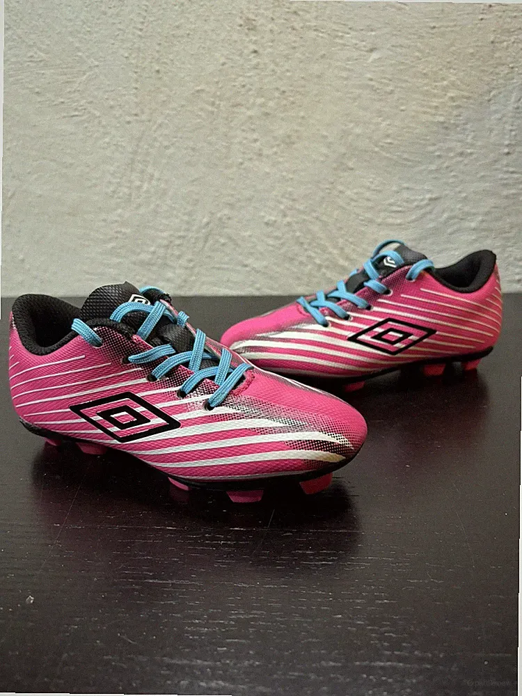 Umbro Girls Arturo 2.0 Pink White Striped Soccer Cleats (Youth 11C) YFW00500G-KL