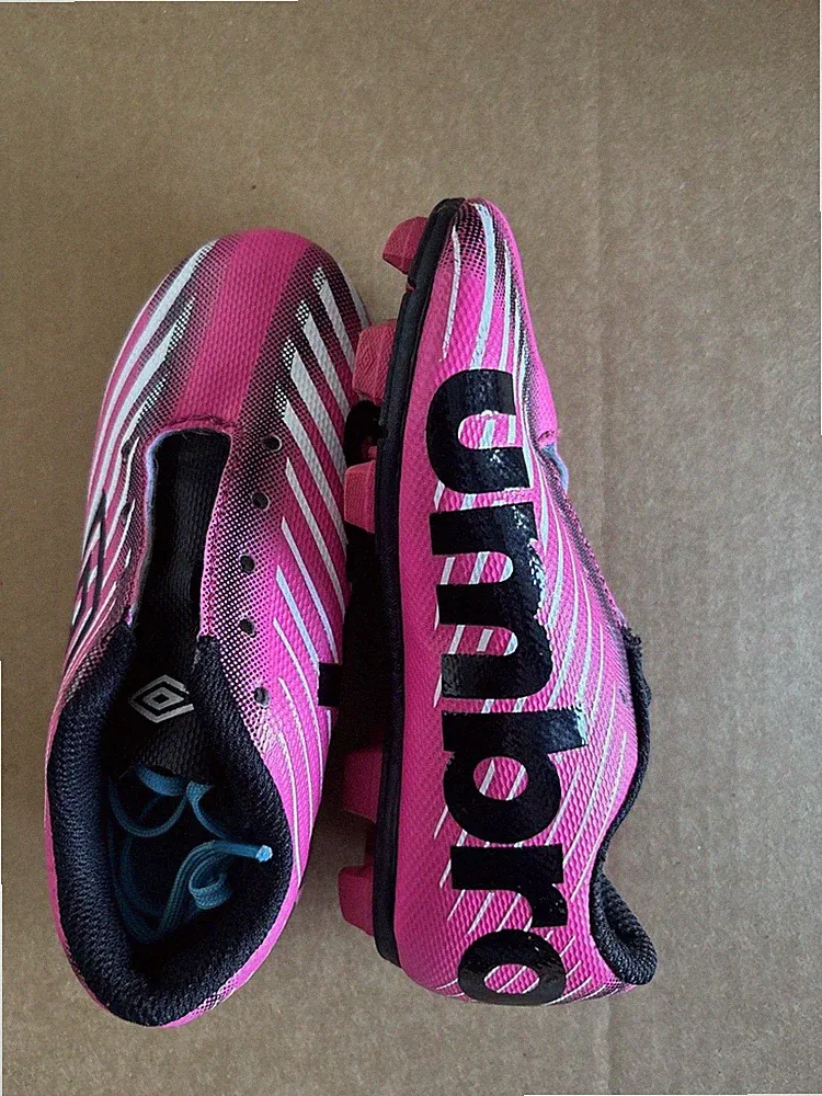 Umbro Girls Arturo 2.0 Pink White Striped Soccer Cleats (Youth 9K) YFW00500G-KL
