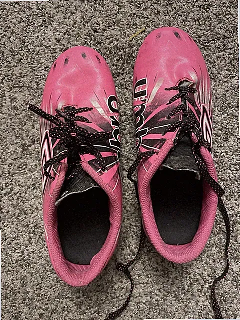 Umbro Girls Kids Soccer Cleats Pink Black Lace Up Size 2
