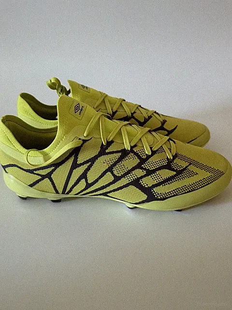 Umbro Men’s 11.5 Velocita Alchemist Pro FG LIMEADE/BLACK/PERISCOPE Soccer Cleats