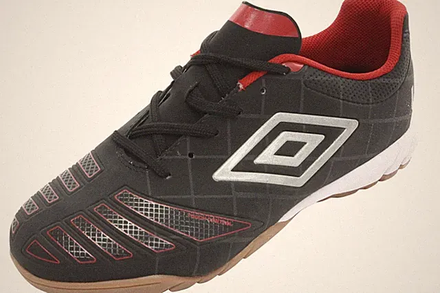 Umbro Men's Accuro Club Black/Red/Silver Indoor Soccer Sneakers Shoes