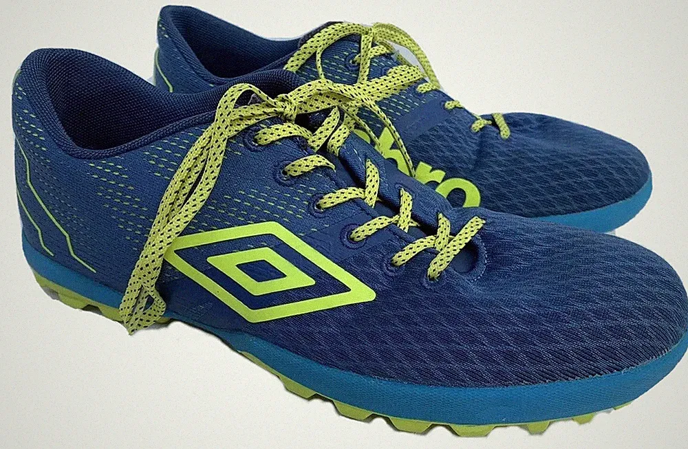 UMBRO MENS TURF UMBMT16-BLU INDOOR SOCCER CLEATS, BLUE NEON GREEN MENS SIZE US 8