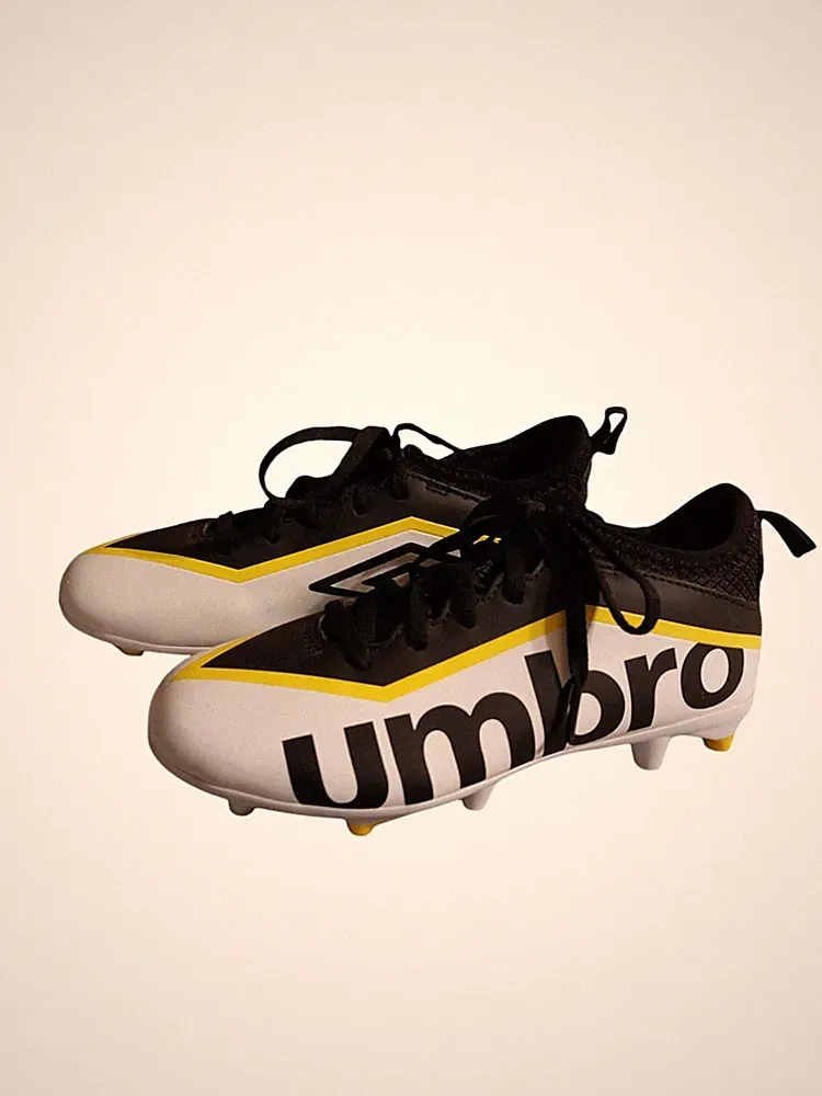 soccer cleats unisex