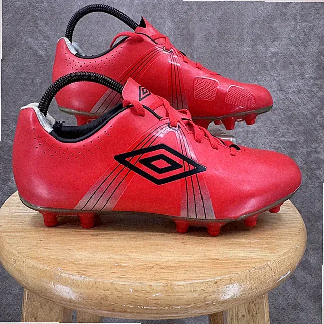 Umbro Soccer Cleats Shoes Mens US 8 Red Synthetic Firm Ground 80090U-MCB Boots