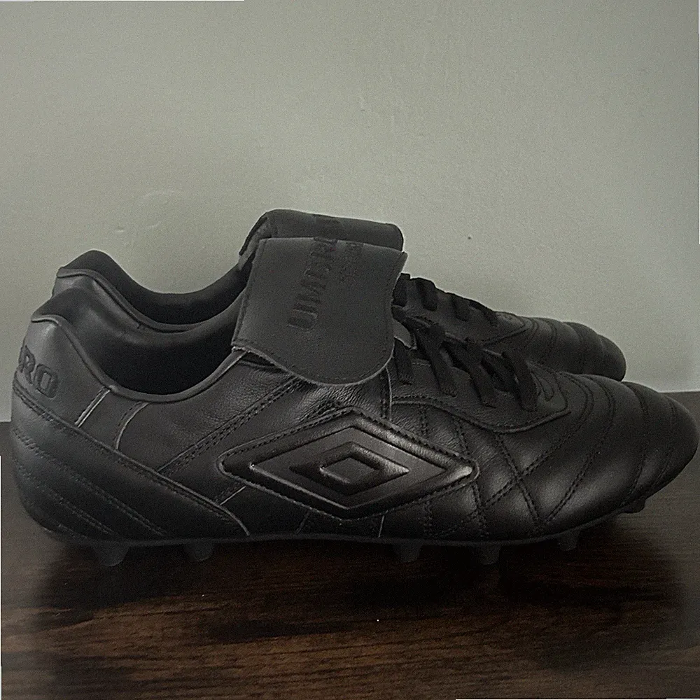 Umbro Speciali Maxim FG Leather Soccer Cleats Black Men's Size 12