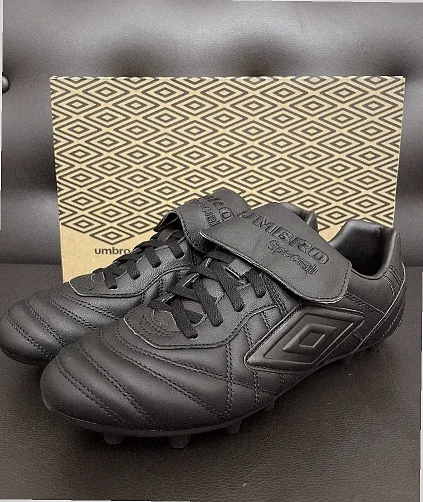 Umbro Soccer Cleats