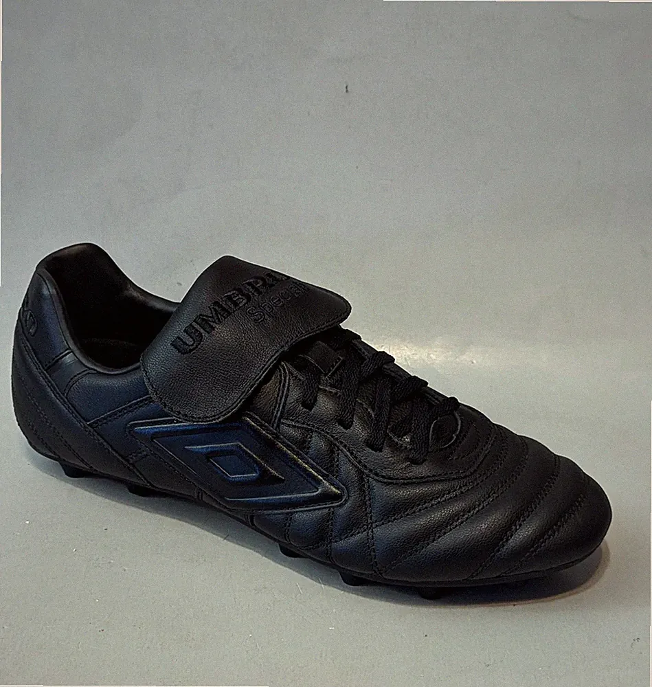 Umbro Speciali Maxim FG Soccer Cleats Mens 12 Black