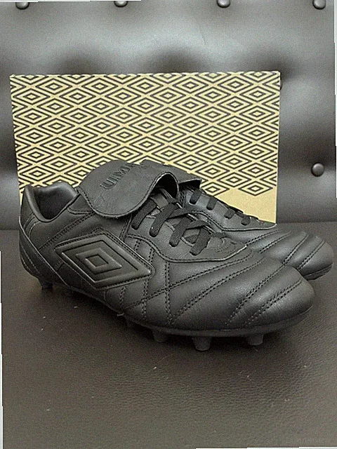 Umbro Speciali Maxim FG Soccer Cleats Triple Black Size 9 New With Box
