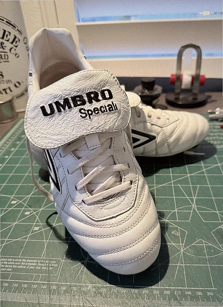 Umbro Speciali Pro 24 FG GL Men's Soccer Cleats White/bBlacl Size 10