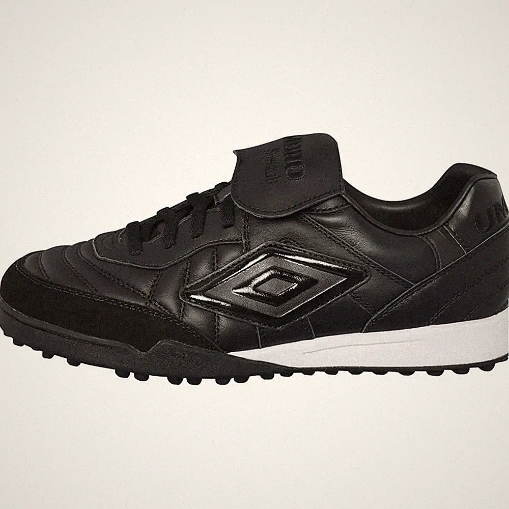 Umbro Speciali Pro Turf