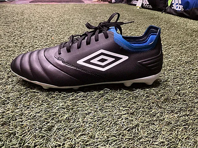 UMBRO Tocco Premier FG - Black/White/Royal Blue
