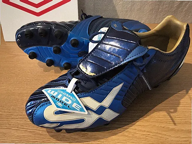 UMBRO VINTAGE " Valarforce" WIDE UK8.5/US9.5/EUR42.5/27cm NEW UNUSED!