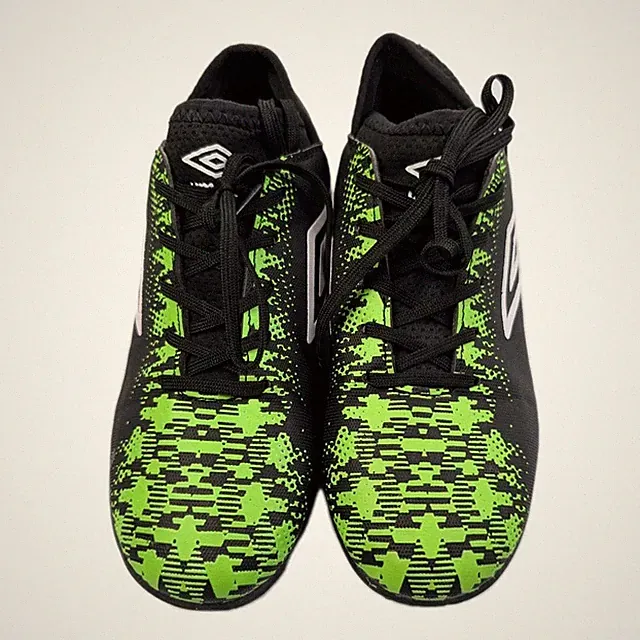 UMBRO Youth Formation II Turf Soccer Boot 1.5 Shoe Football Active Sneakers GUC