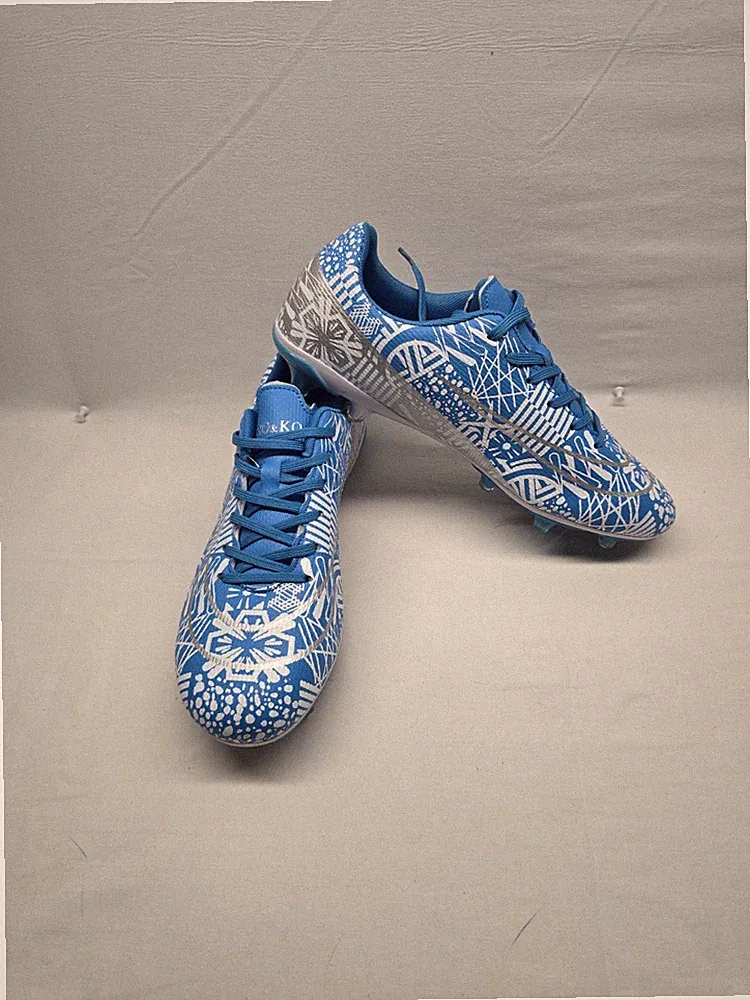 Unbranded Soccer cleats Blue/White Mens Size 10