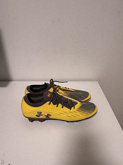 Under Armor Cleats Magnético