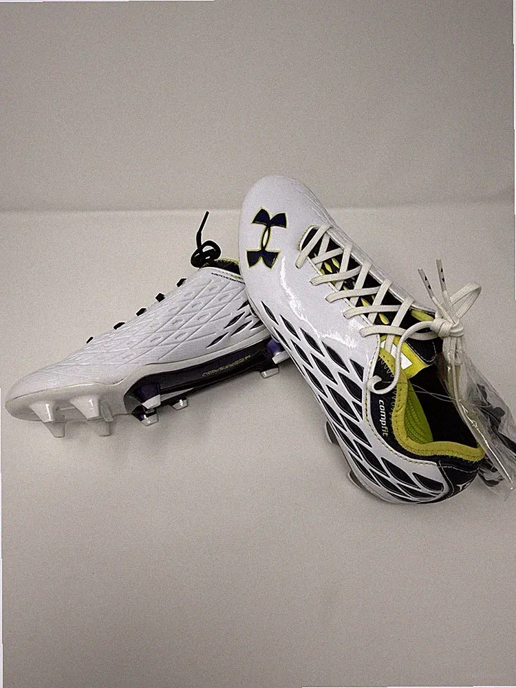 Under Armour 10K Force Pro II Men’s Size 7 White Navy Soccer Cleats Firm Ground