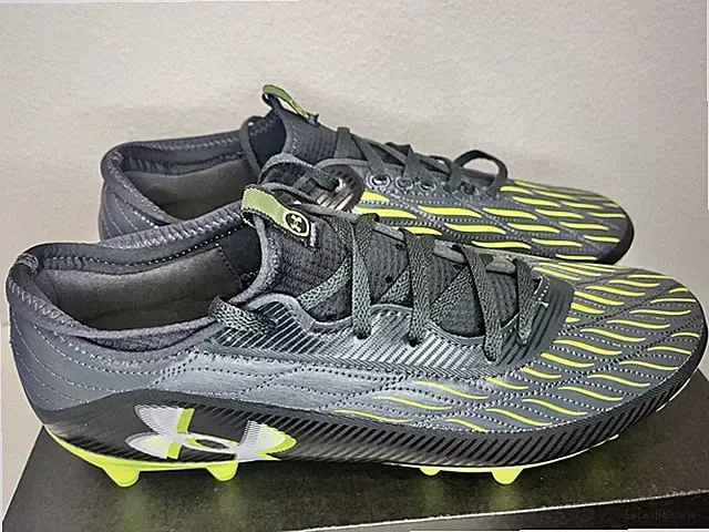 Under Armour Adults' Magnetico Select 4.0 FG Soccer Cleats 10.5