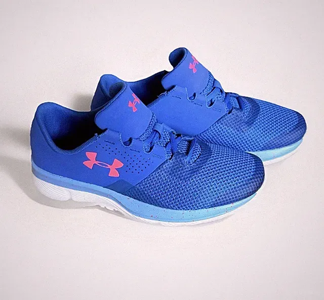 Under Armour Blue Pink Running Shoes Youth 5Y Women’s 6.5 Athletic Sneakers