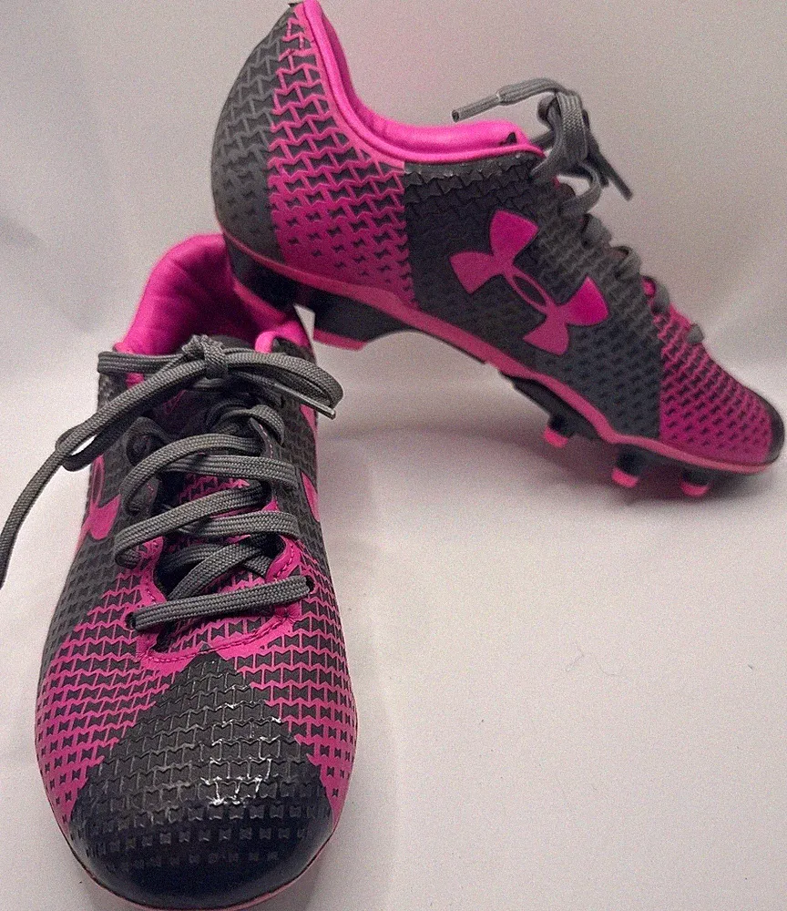 Under Armour CF Force 1266878-001 Soccer Cleats Shoes Sneakers Sz 6.5
