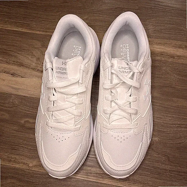 Under Armour Edge Lthr 10.5 Extra Wide Comfort White Sneaker Men´s 3028602-100