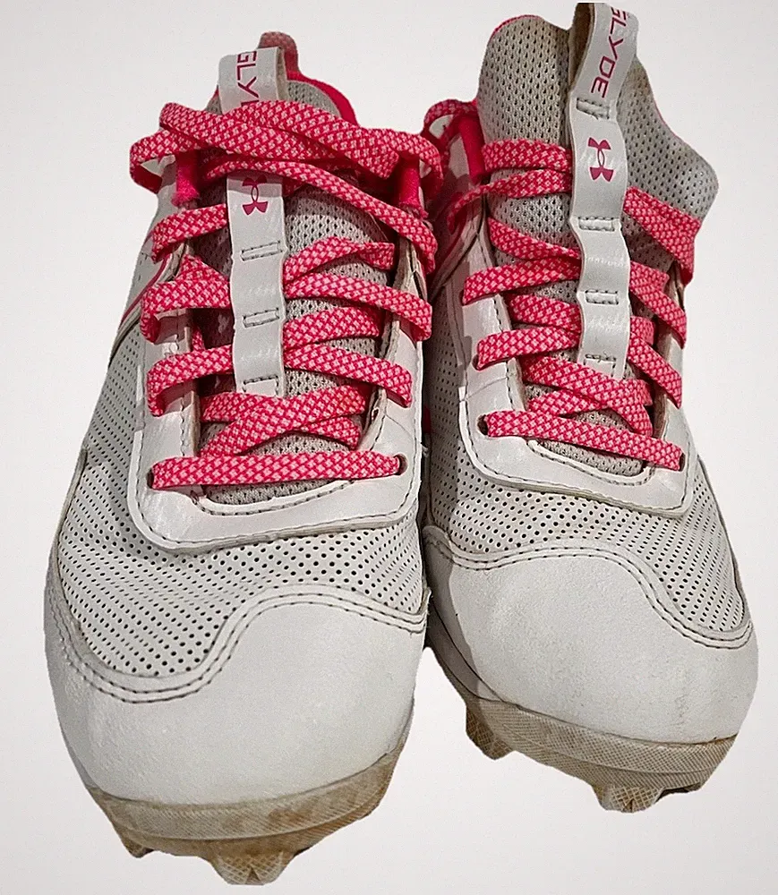 Under Armour Girls' Glyde Softball Soccer Cleats Size 3.5Y Youth, Pink/White