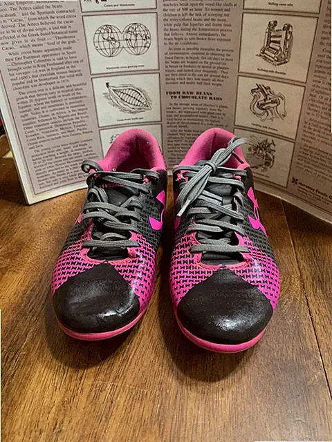 Under Armour Leadoff Pink Black Molded Softball Baseball Cleats Lace Up Size 4Y