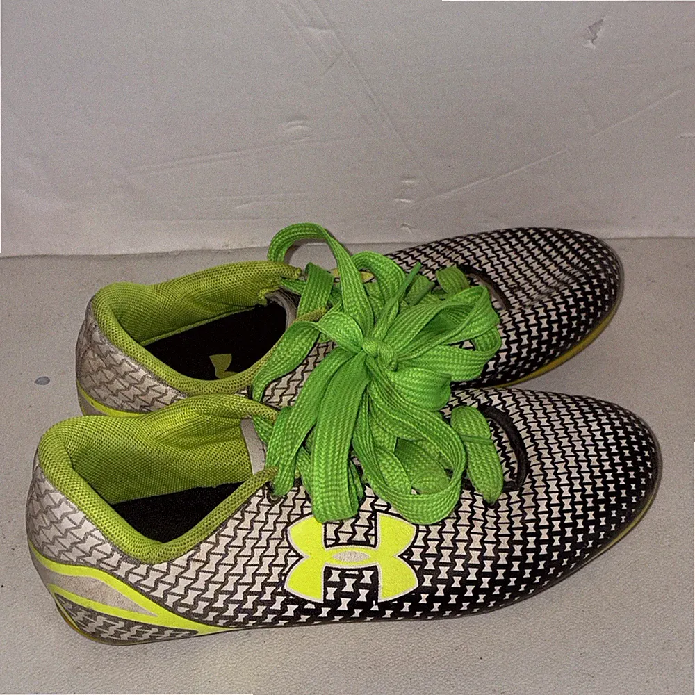 UNDER ARMOUR Lime Green Black X FORCE Soccer Cleats Size 3 Youth Kids
