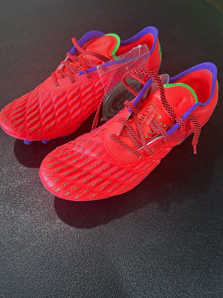 Under Armour Magnetico Elite 3 Firm Ground Soccer Cleats Men Sz 8.5 3026740-600