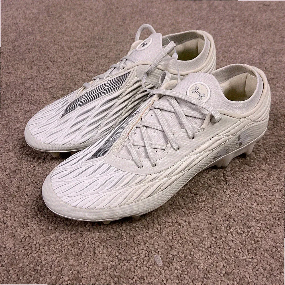 Under Armour Magnetico Elite 4 FG Soccer Cleats 3027704-300 Womens Size 6