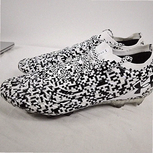 Under Armour Magnetico Elite 5 Men's 10.5 FG Soccer Cleats 6000544-002