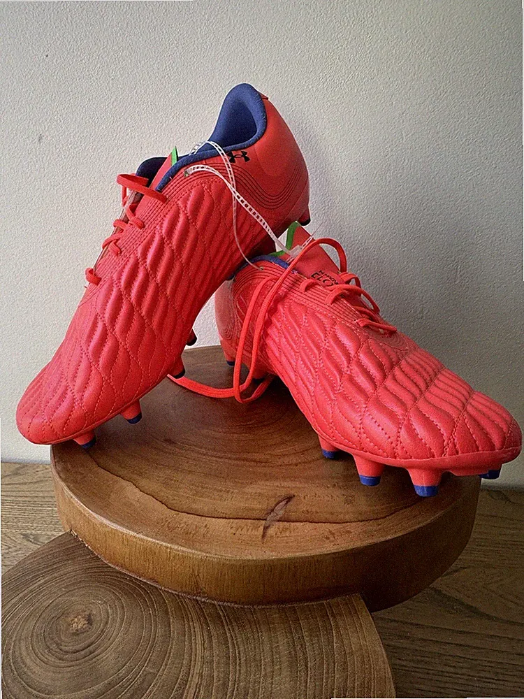 Under Armour Magnetico Pro 3 FG Women Soccer Cleats Sz 10 Red/Green 3027497-600