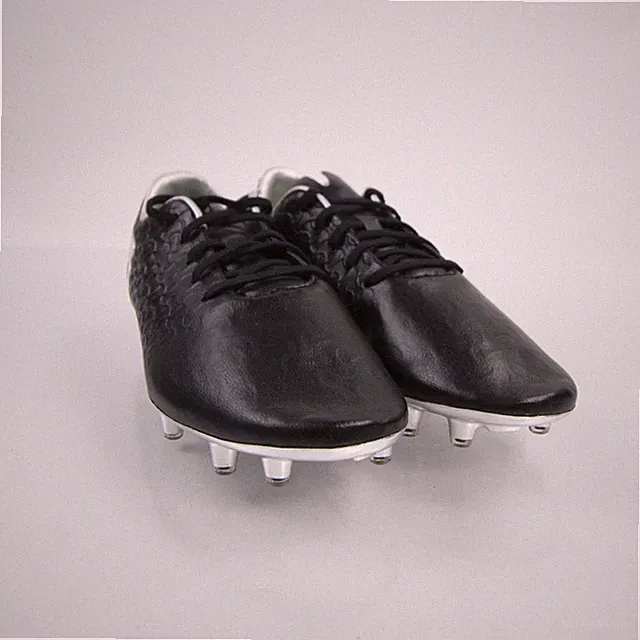 Under Armour Magnetico Soccer Cleat Women's Black New without Box 6.5