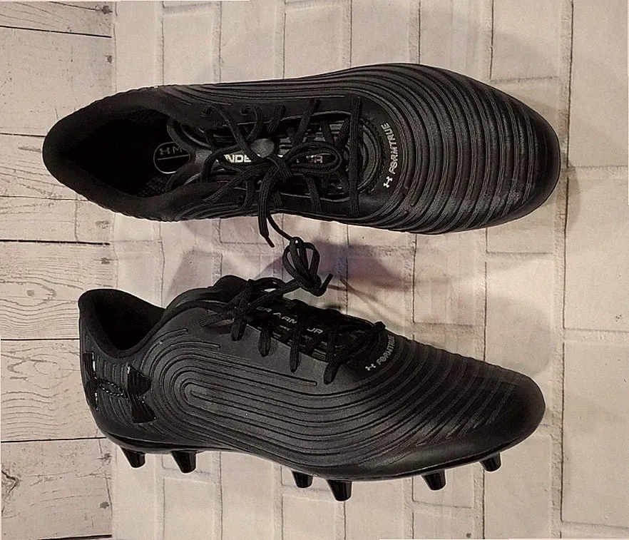 Under Armour Magnetico Soccer Cleats Black 3022145-003 MENS SIZE 13