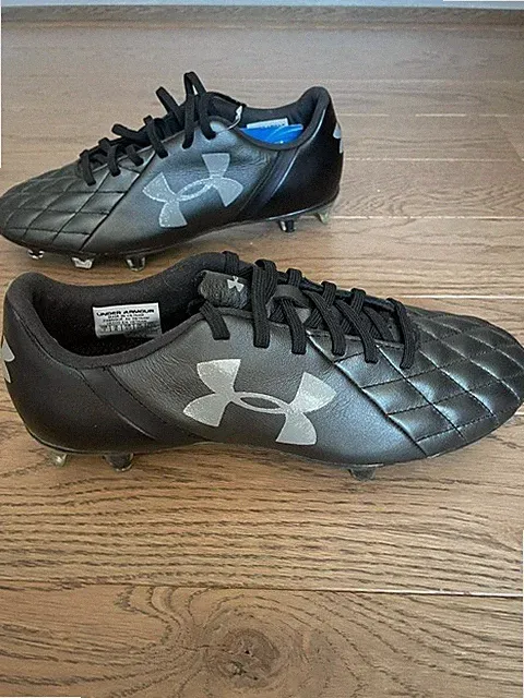Under Armour Men's Soccer Cleats - Size 7- Black