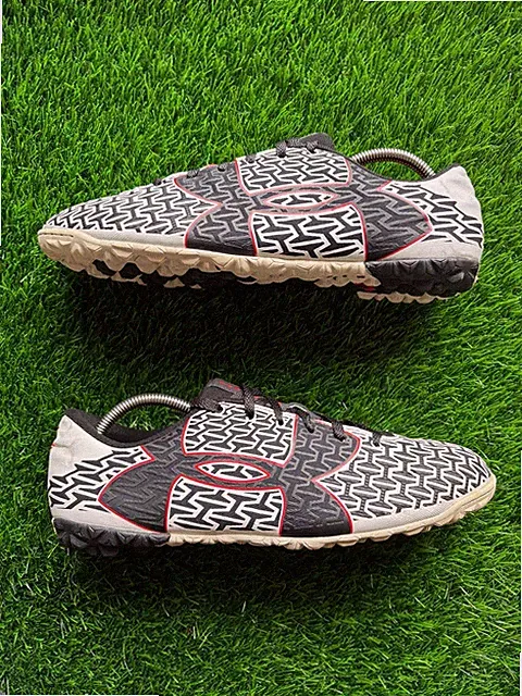 Under Armour Men's UA CF Force 2.0 TR soccer