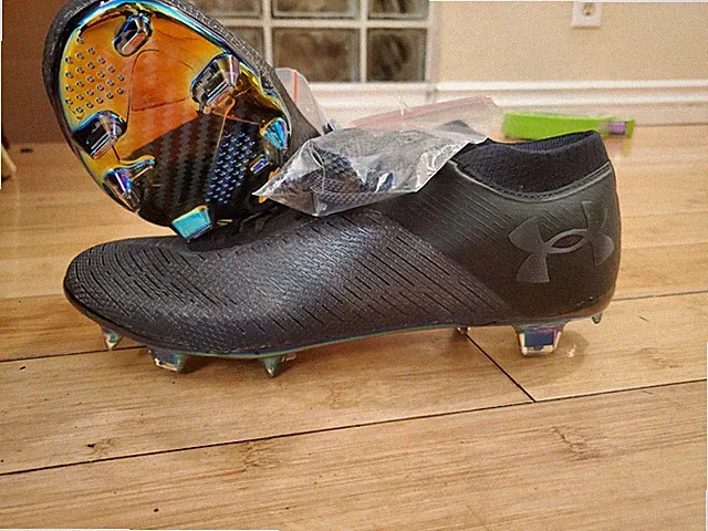 Under Armour Shadow Pro FG Black Soccer Cleats Mens Sz 8 NEW 3025643 002