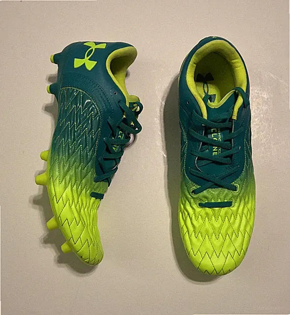 UNDER ARMOUR Size 9 Magnetico Clone Leather Soccer Cleats Neon Green Blue Mens