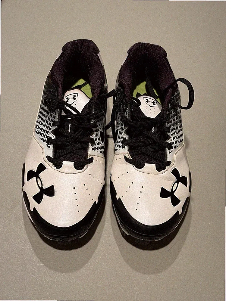 Under Armour Soccer Cleats Size 8.5 Black and White, Good Condition
