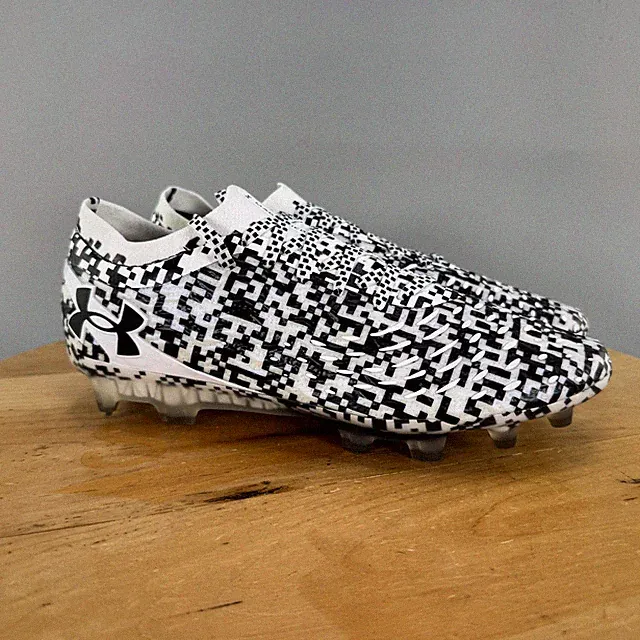 Under Armour UA Magnetico Elite 5 FG Men's Size 11 Soccer Cleats 'Pixels' NEW