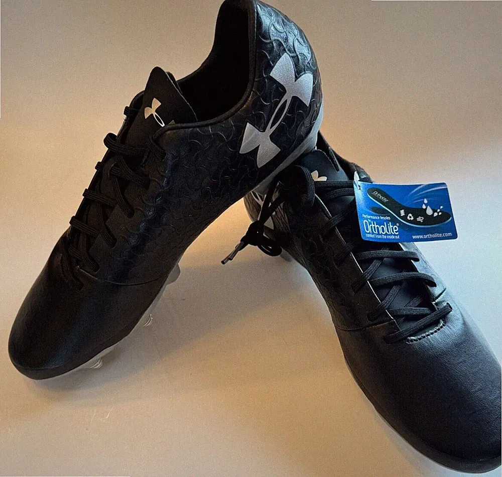 Under Armour UA Magnetico Select Hybrid Black Soccer Cleats Men's 12 3021839-001