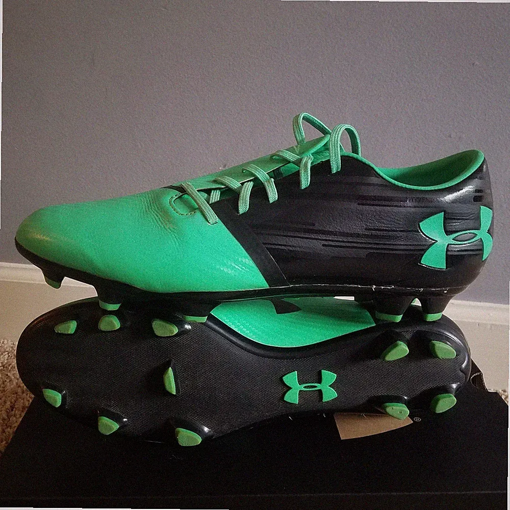 Under Armour UA Spotlight BL FG Size 10.5 US Soccer Cleats Green Black MSRP $120