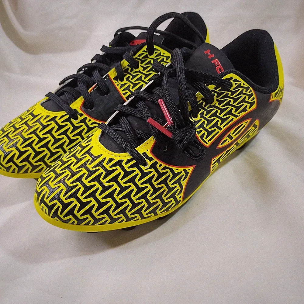 Under Armour UACF Force 2.0 FG Soccer Cleats Youth Size 3 NWOB